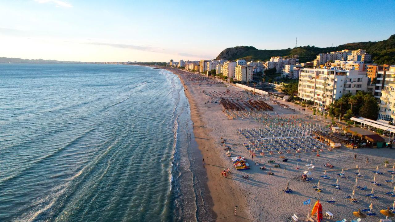 Hotel Andi Durrës Exteriör bild
