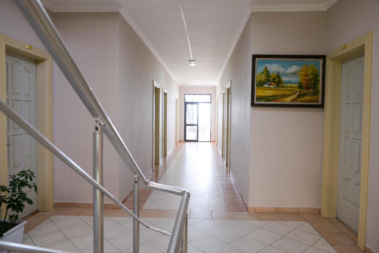 Hotel Andi Durrës Exteriör bild