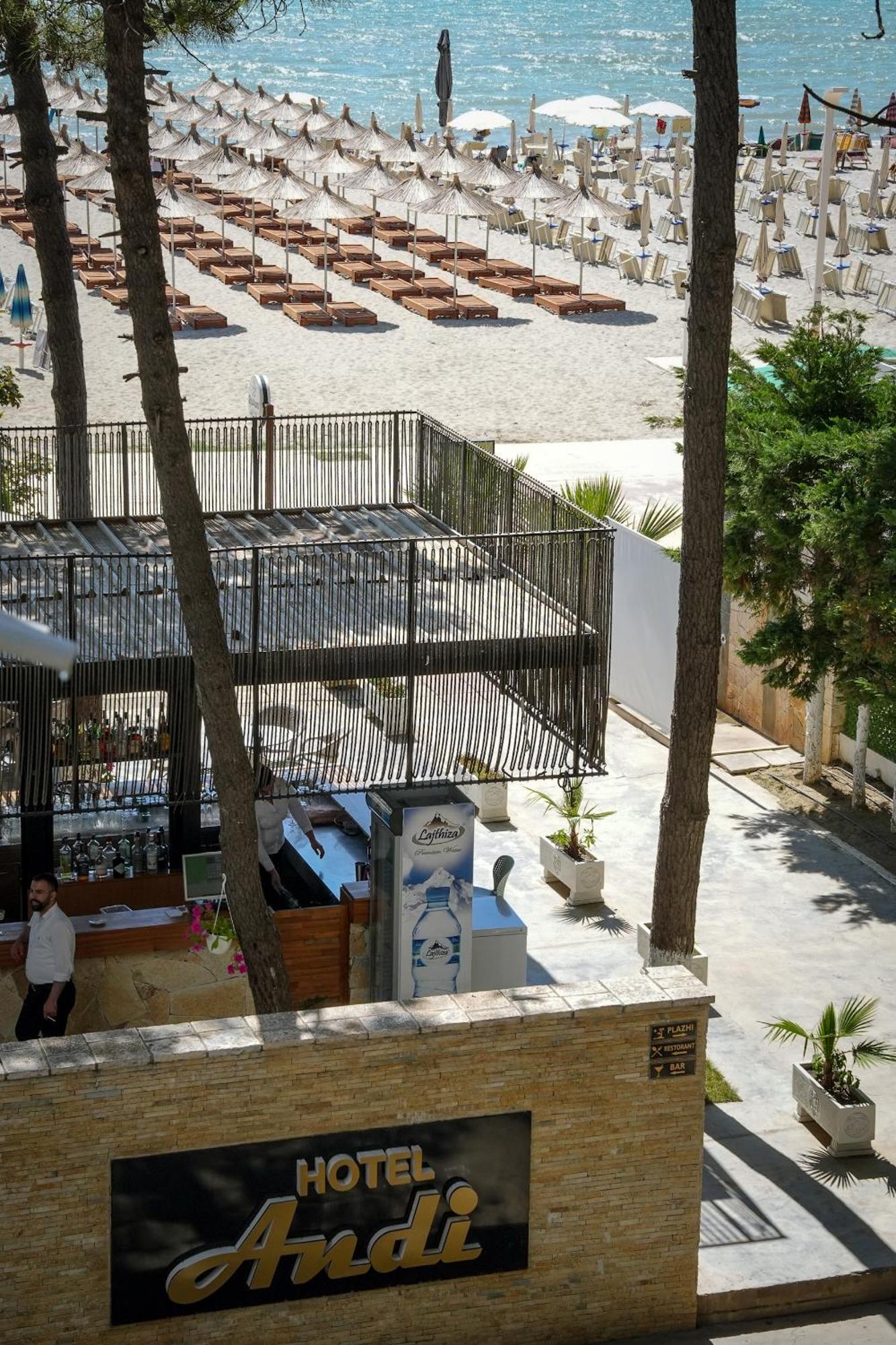 Hotel Andi Durrës Exteriör bild